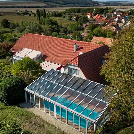 Rum i privatbostad Edi Birtok Poroszló